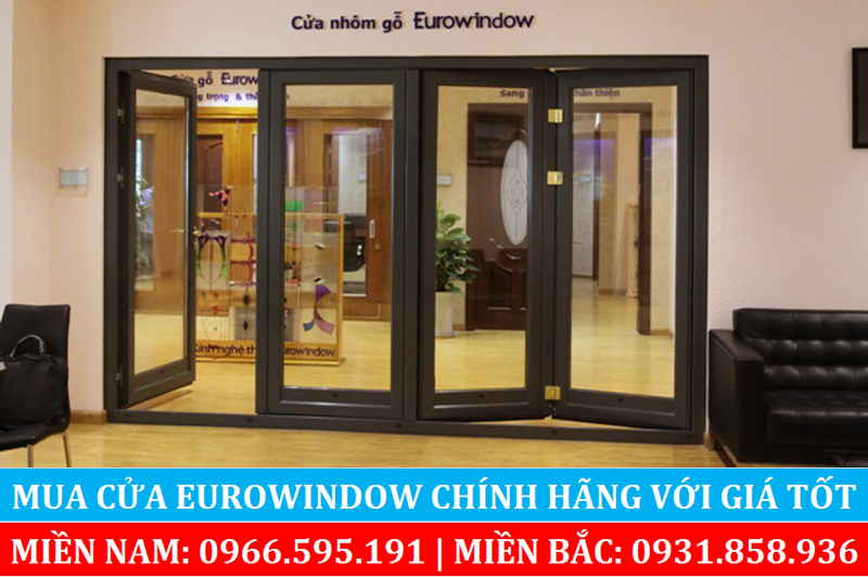 Cửa nhôm gỗ Eurowindow làm cửa xếp trượt 4 cánh cho cửa chính