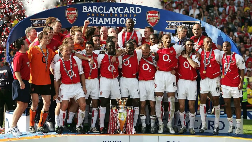 5 câu lạc bộ tiếng Anh thành công nhất mọi thời đại