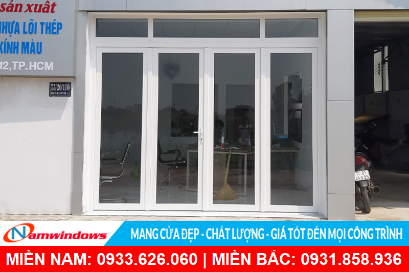 Cửa đi 4 canh nhựa uPVC bền, đẹp và sang trọng