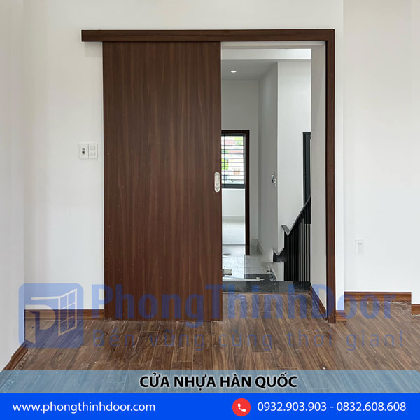 cửa lùa nhựa giả gỗ