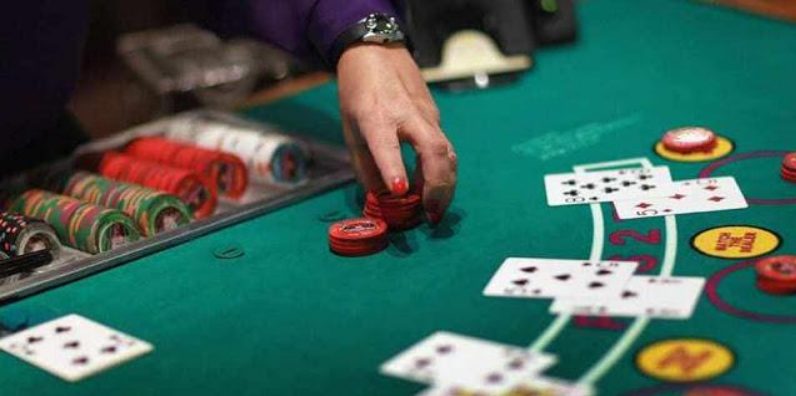 Chi Tiết Kỹ Thuật Chơi Bài Baccarat Hiệu Quả Cho Người Mới Bắt Đầu