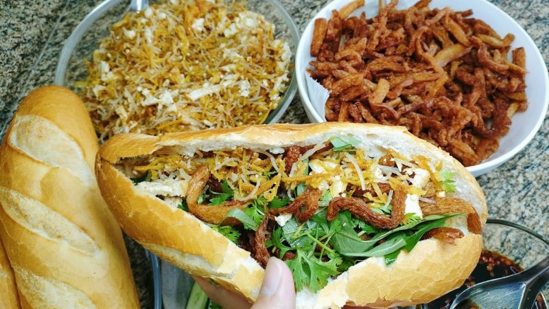 Bánh mì chay tùy Duyên Duyên