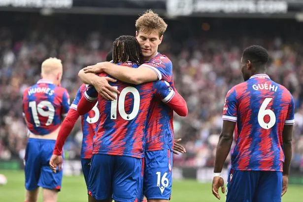 Ý Nghĩa Logo Crystal Palace Và Những Khoảnh Khắc Đáng Chú Ý