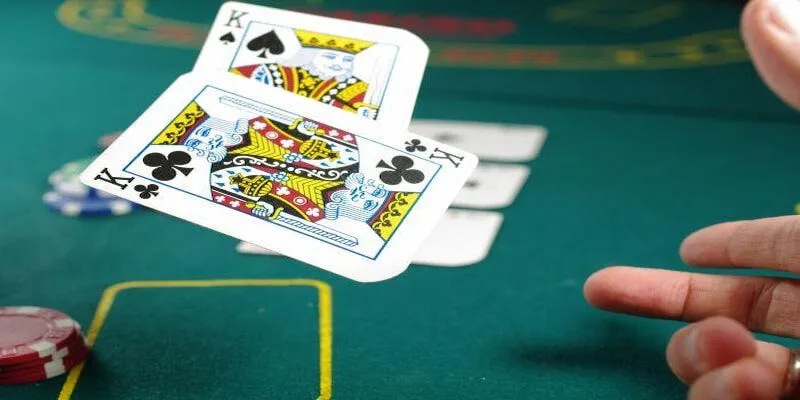 Three Card Poker là gì? Các bước cụ thể để tham gia trò chơi