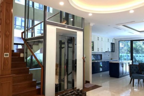 Chi phí vận hành thang máy phụ thuộc vào lượng điện tiêu thụ.