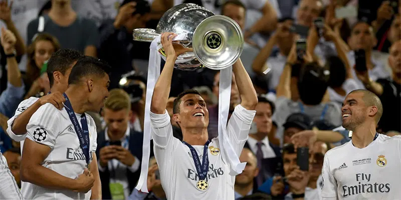 Từ Galacticos có nghĩa là gì? Hành trình xây dựng đế chế của những ngôi sao Real Madrid