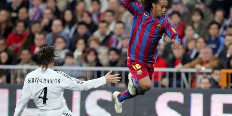 Ronaldinho – cầu thủ bóng đá người Brazil