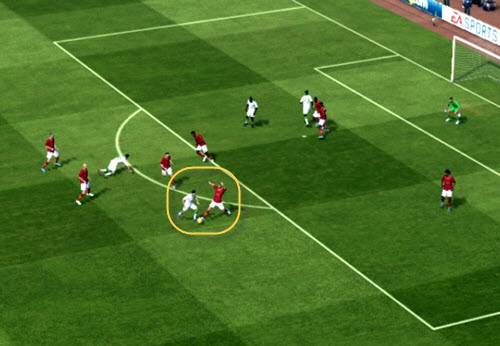 Các phương pháp tấn công trung tâm trong FIFA online 3