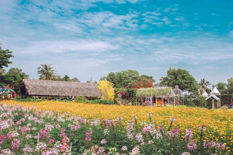 Vườn hoa Nhị Bình