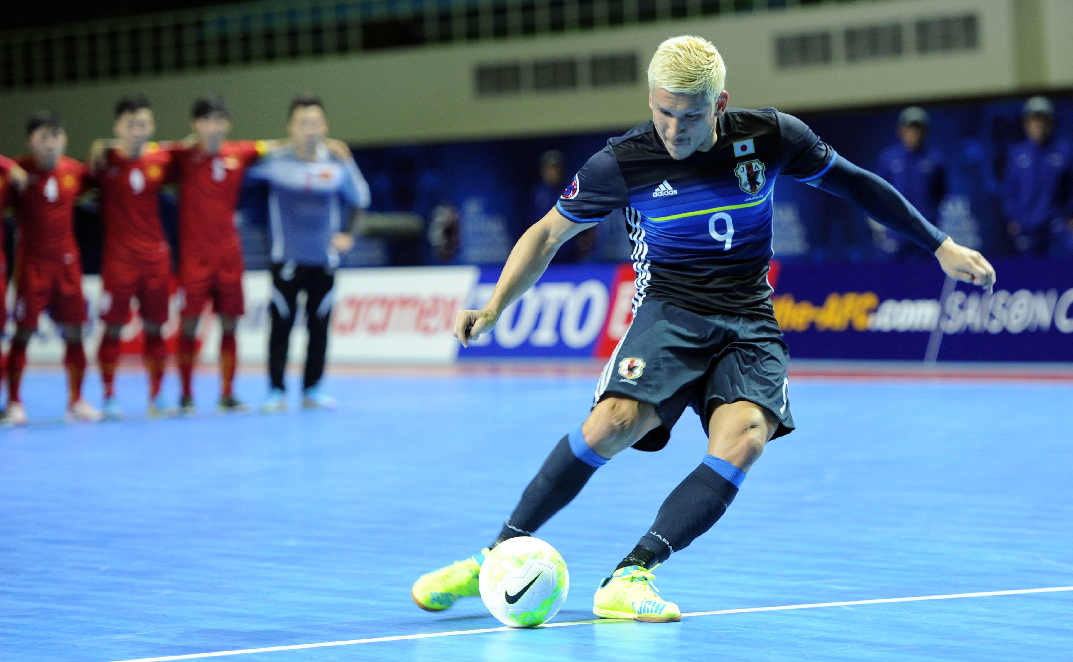 Những luật lệ cơ bản của futsal: Lỗi và hành vi khiếm nhã