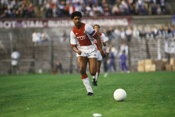 Số áo Frank Rijkaard Khám phá số áo Rijkaard ở AC Milan, các CLB và ĐTQG