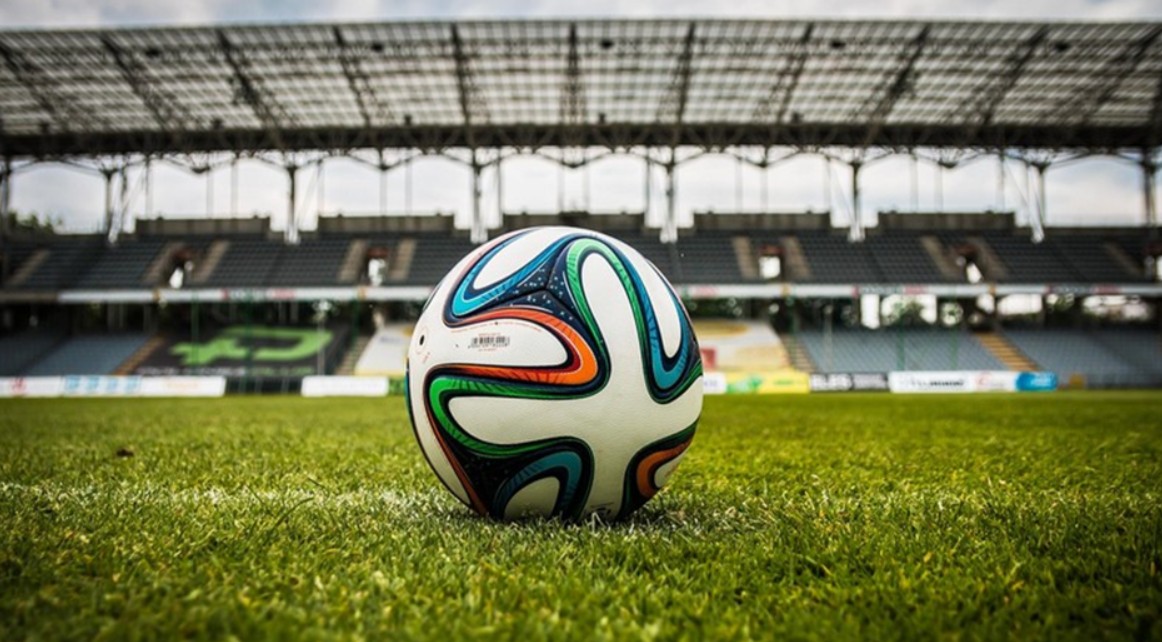 Tổng hợp luật bóng đá cơ bản mọi người hâm mộ cần biết