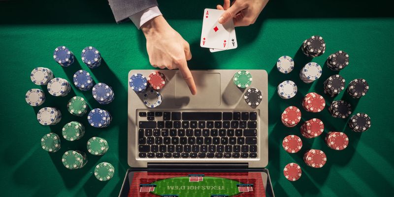 Poker là bài gì - Tìm hiểu các bộ bài cơ bản trong Poker