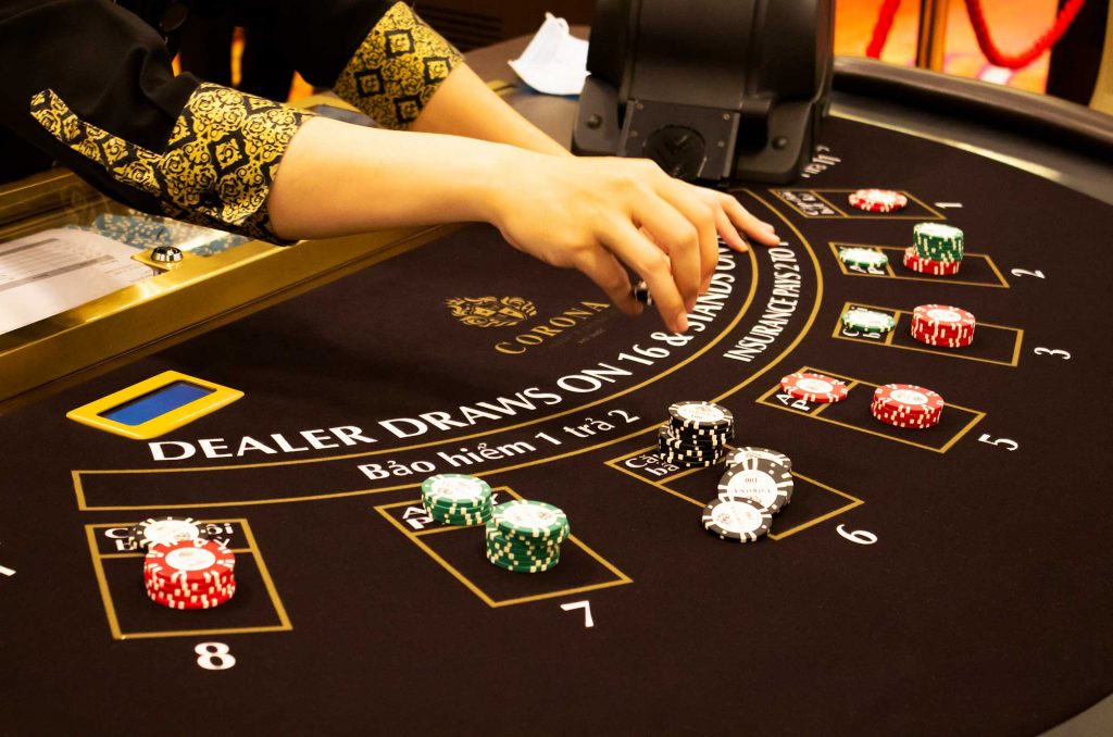 Xì Dách: Hướng dẫn cách chơi dễ dàng tại Casino Corona