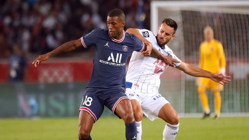 Các cầu thủ CMF mang đến sự cân bằng nhất định trong bóng đá CMF giữ sự cân bằng trong đội hình