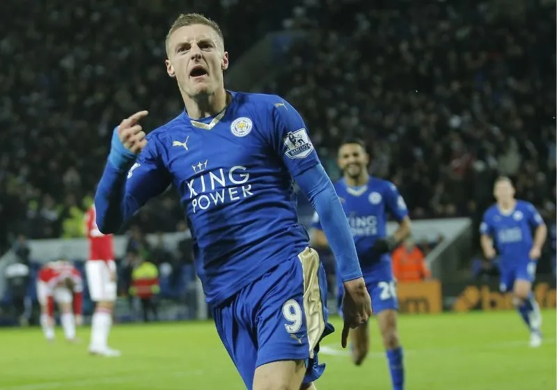 Jamie Vardy gia nhập Leicester City với mức giá kỷ lục cho cầu thủ bán chuyên
